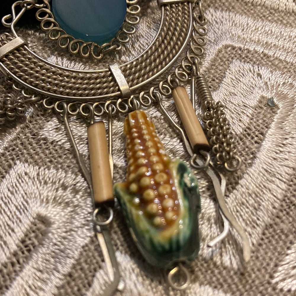 Wire Filgree Pin - Picture 3 of 3